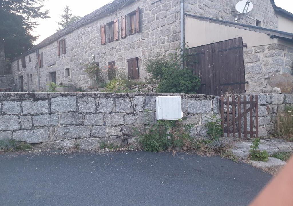 Prinsuejols Bed & Breakfast | Chambre d'hôtes Aubrac Nasbinals a75
