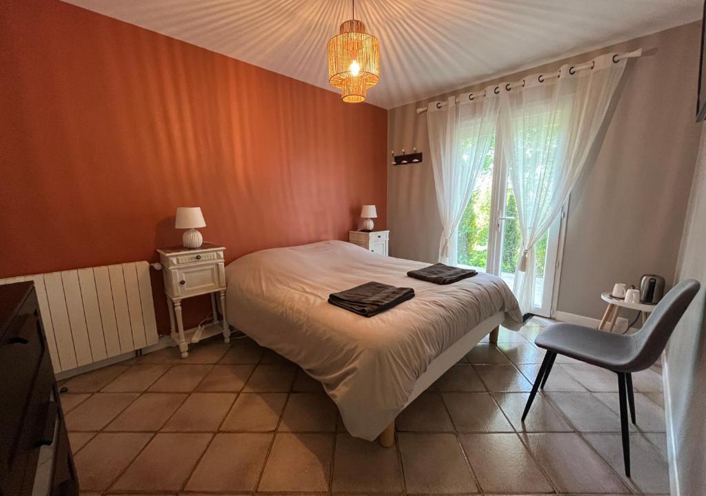 Capdenac-Gare Bed & Breakfast | Chambre privatives indépendante