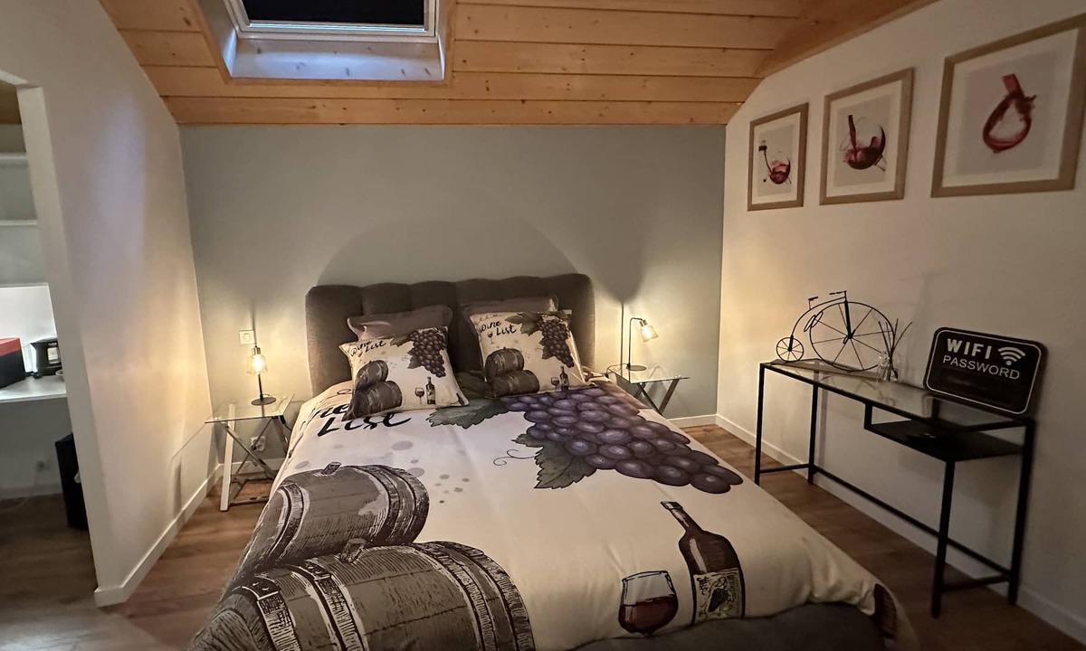 Chaux-Champagny Bed & Breakfast | Chambre Vignoble