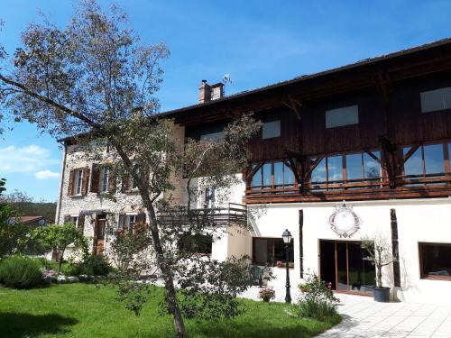 Izeron Bed & Breakfast | Chambres d'Hôtes La Noyeraie