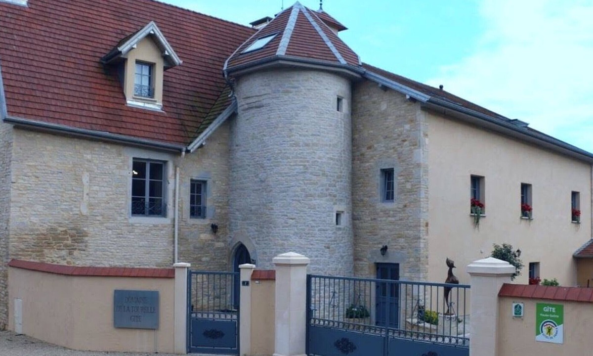 Agadir Cottage | Character House with Pool, Spa, Game Room and Wi-Fi