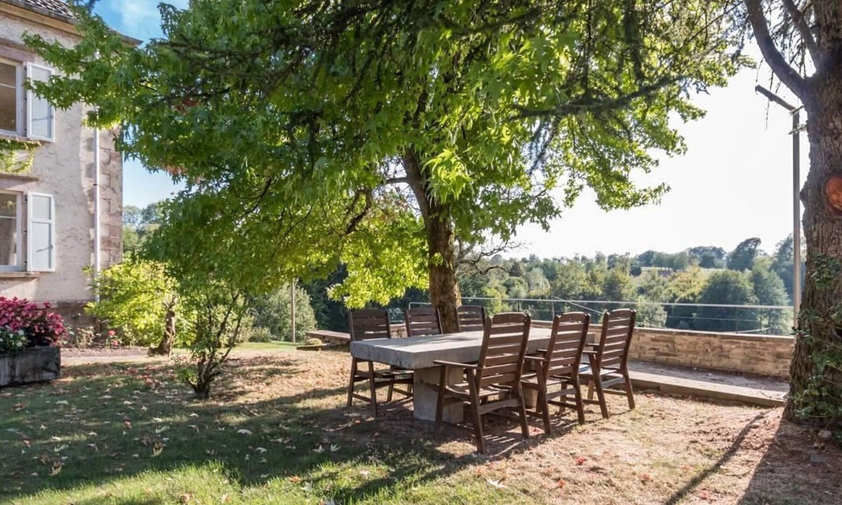 Fougerolles Cottage | Charming Manor with Covered Pool and WiFi in the Southern Vosges
