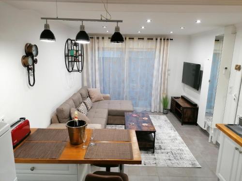 Laveyron Apartment | Charmant appartement T2 dans villa idéal pour professionnels ou pour passer des vacances