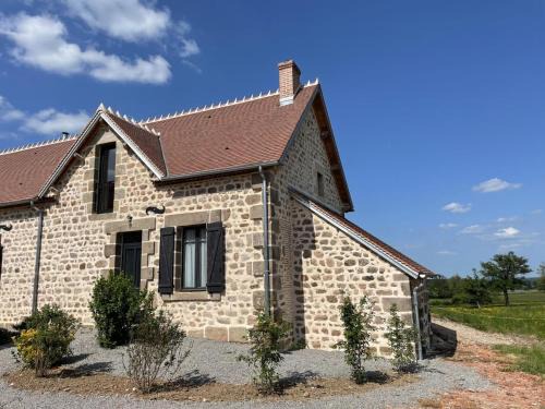 Ygrande House | Charmant gîte à la ferme avec tout confort, proche de Bourbon-l'Archambault, idéal pour randos et curistes - FR-1-489-432