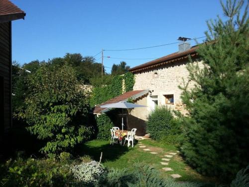 Chantraine House | Charmant Gîte avec Jardin aux Portes d'Épinal, Idéal Couples ou Séjours Pro, Proche Commerces et Nature - FR-1-589-278