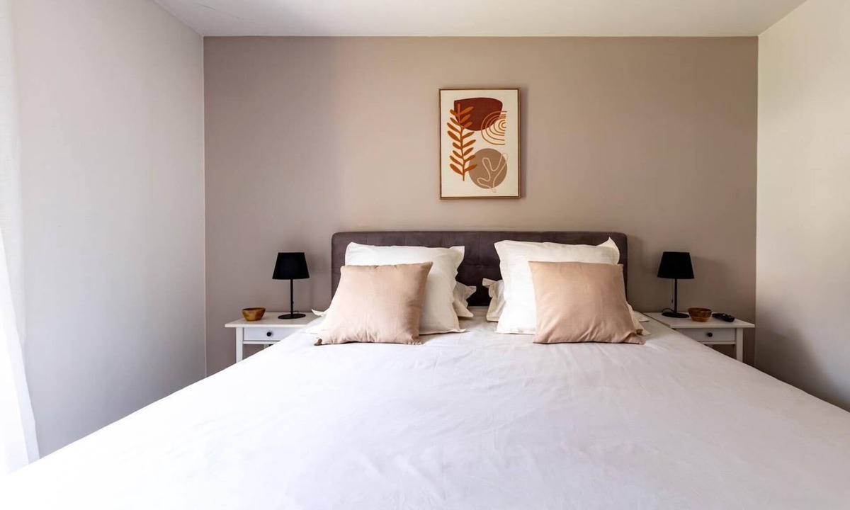 L'Echat Apartment | Charmant Refuge Avec Jardin, à 6 Minutes à Pied du Métro Créteil Léchat