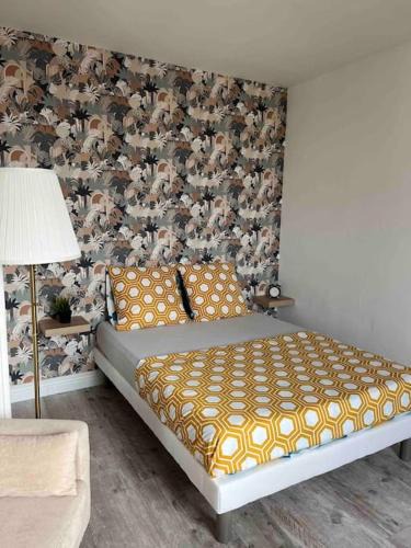 Moulins Apartment | Charmant T1, parking privé, proche gare