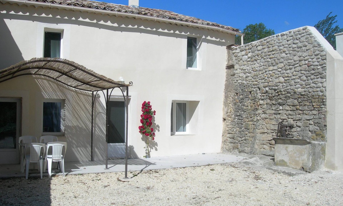 Visan House | Charming and atypical Old Farm