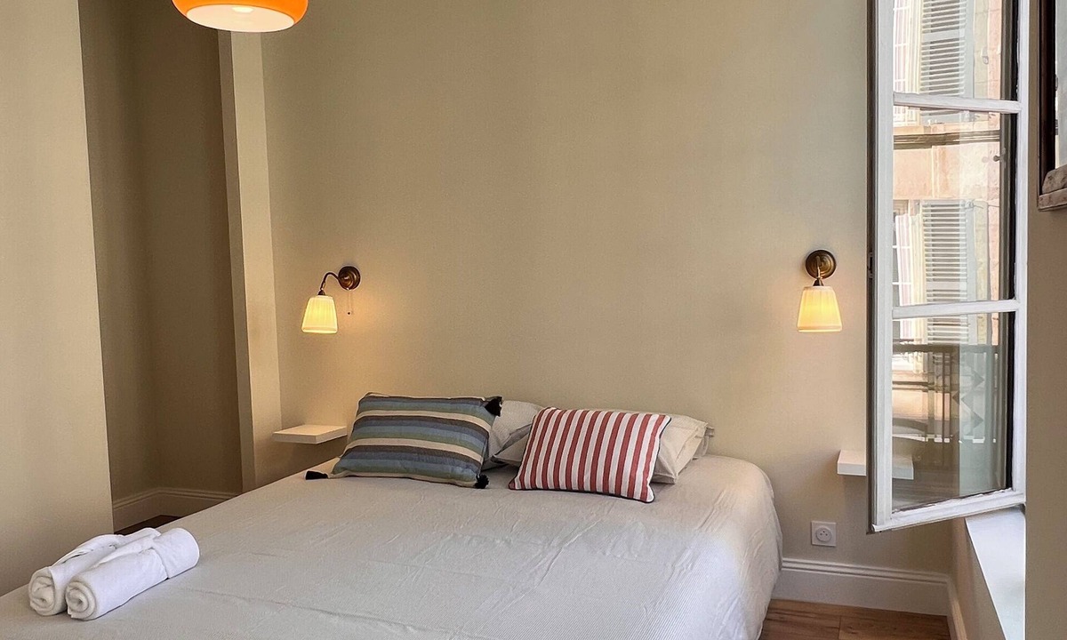 Avallon Apartment | Charming apartment in the historic heart of Avallon