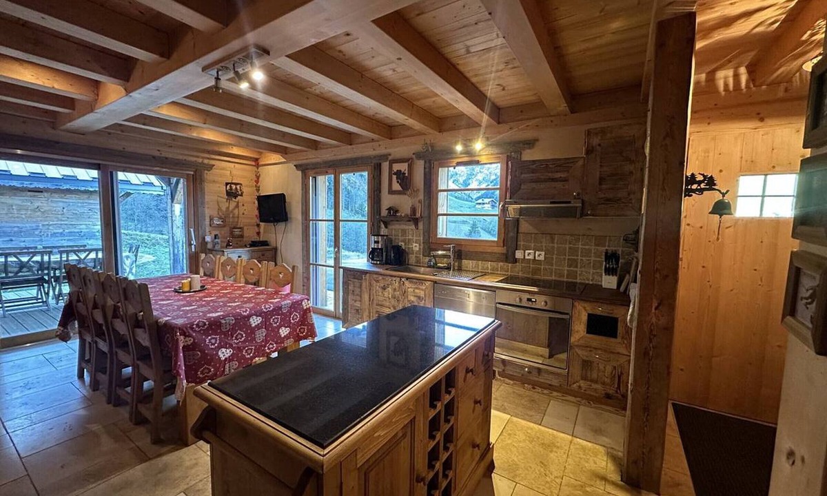 Beaufort Ski Chalet | Charming chalet, pets welcome - 8 guests