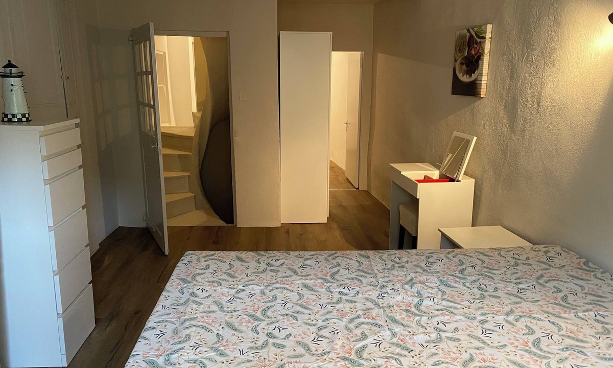 Caromb Apartment | Charming, friendly apartment with all amenities