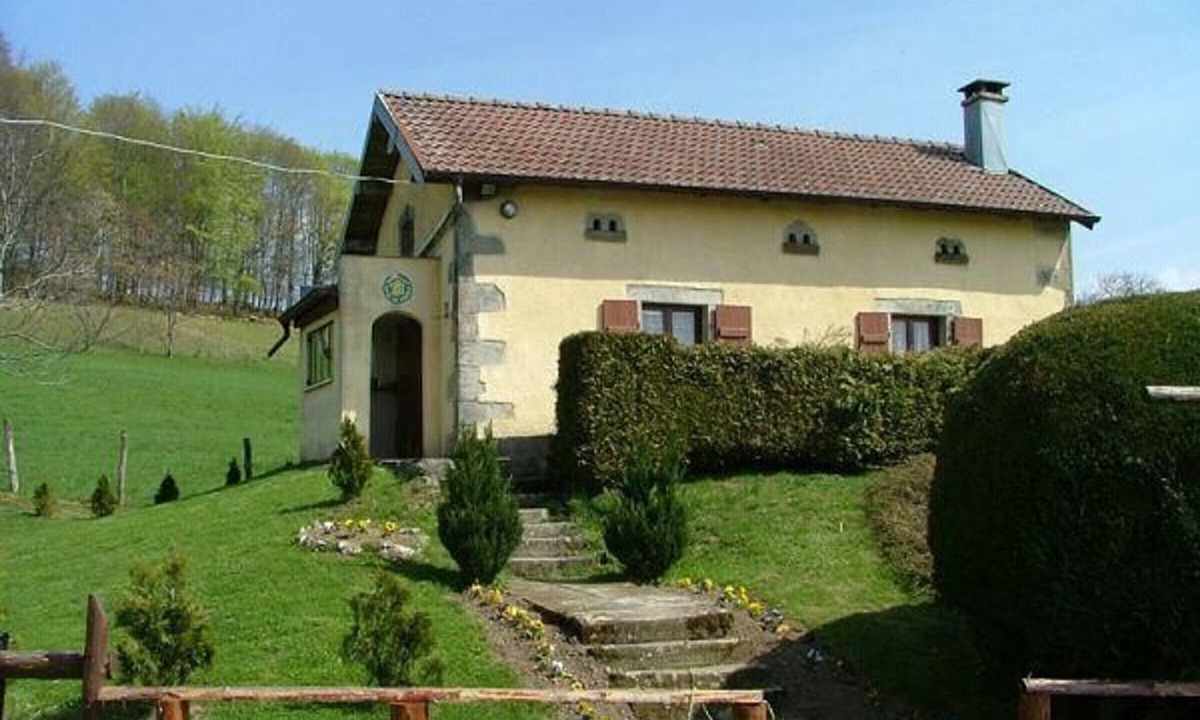 Saint-Bresson Cottage | Charming independent house in the heart of the Vosges, near Luxeuil-Les-Bains