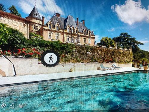 Lamastre Bed & Breakfast | Chateau d'Urbilhac