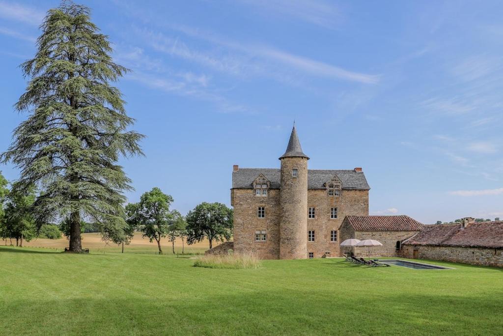 Villeneuve d'Aveyron House | Chateau de Cambayrac, domaine exceptionnel avec piscine privée - 12 personnes