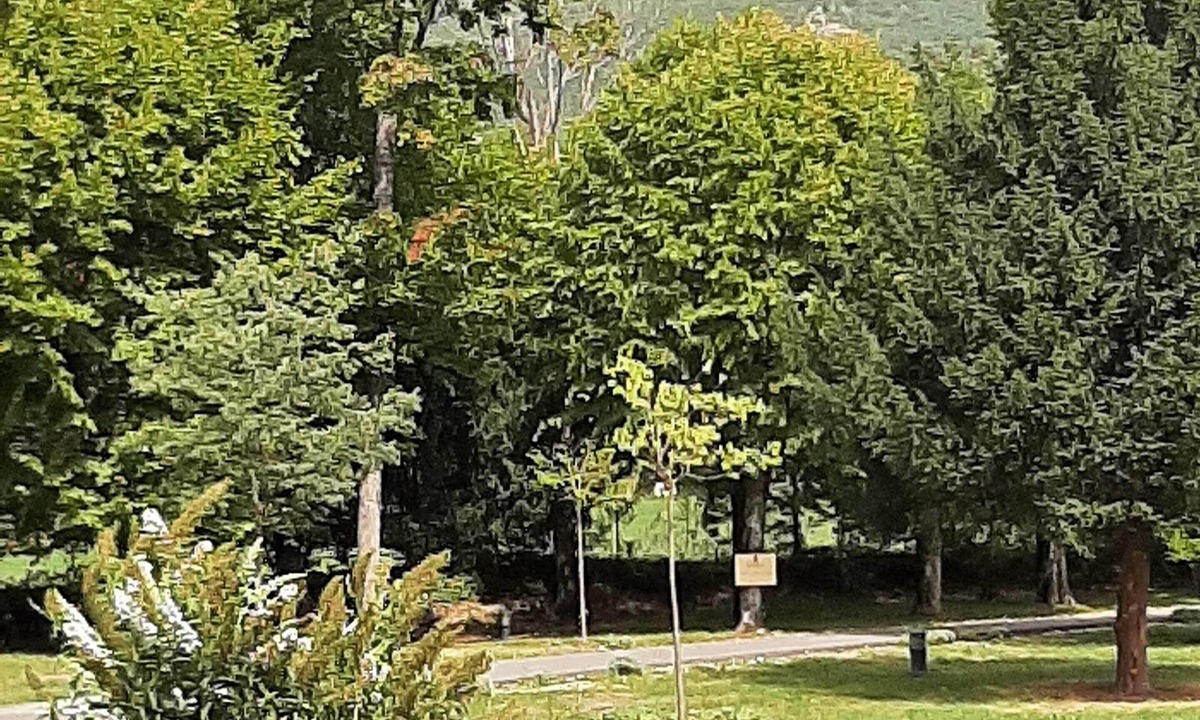 Montbrun-les-Bains Other | Château des Gipieres, next to the Montbun thermal baths and wellness center.