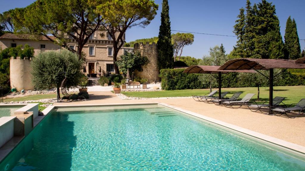 Loriol-du-Comtat Bed & Breakfast | Chateau Eydoux