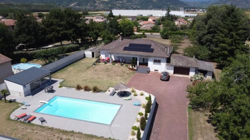 Beausemblant House | Chez Anne Marie Gite la volière