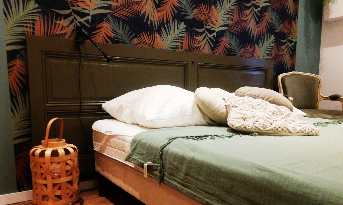 Vaulnaveys-le-Bas Bed & Breakfast | Chez Les Rés - T2 with garden in house near Uriage - Chamrousse