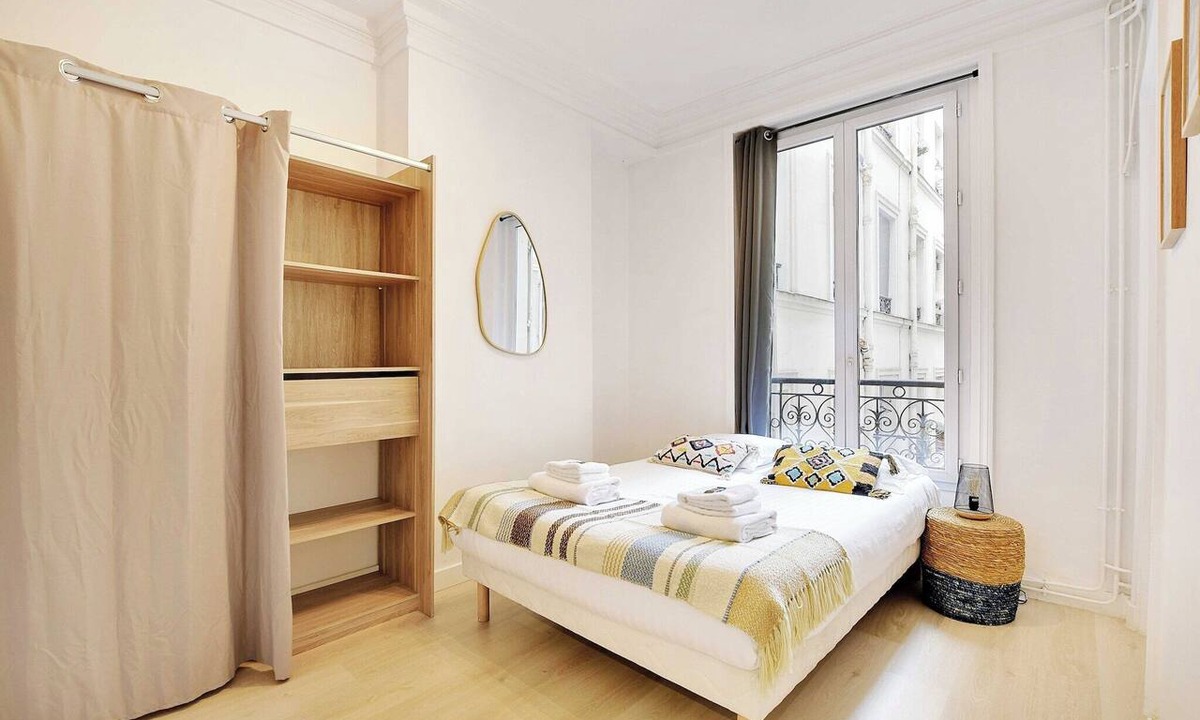 Porte-Saint-Martin Apartment | Chic apartment - 3BR/10P - Gare de l'Est/République