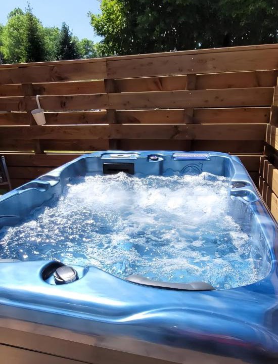 Soulages Bed & Breakfast | Clos De La Ronziere Avec Jacuzzi