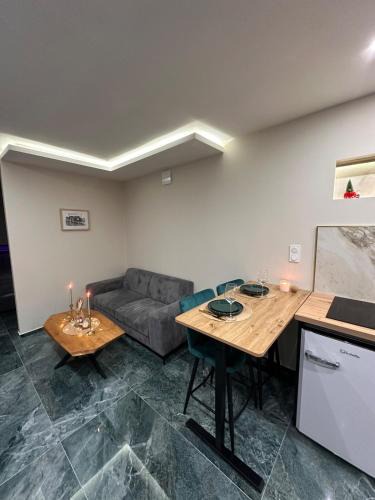 Centre Apartment | Cocoon Hyper Center