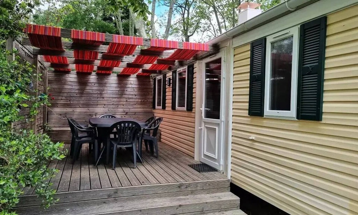 Revel House | Comfort Mobile Home - 3 bedrooms - 32 m² - with air conditioning [new for 2026] Sleeps 6