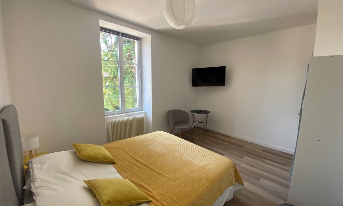 Paroisse Saint-Vincent-de-Paul Apartment | Comfortable apartment near town center