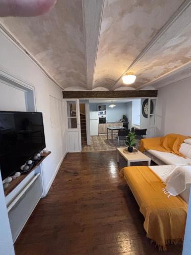 Cayres House | Comme à La Maison