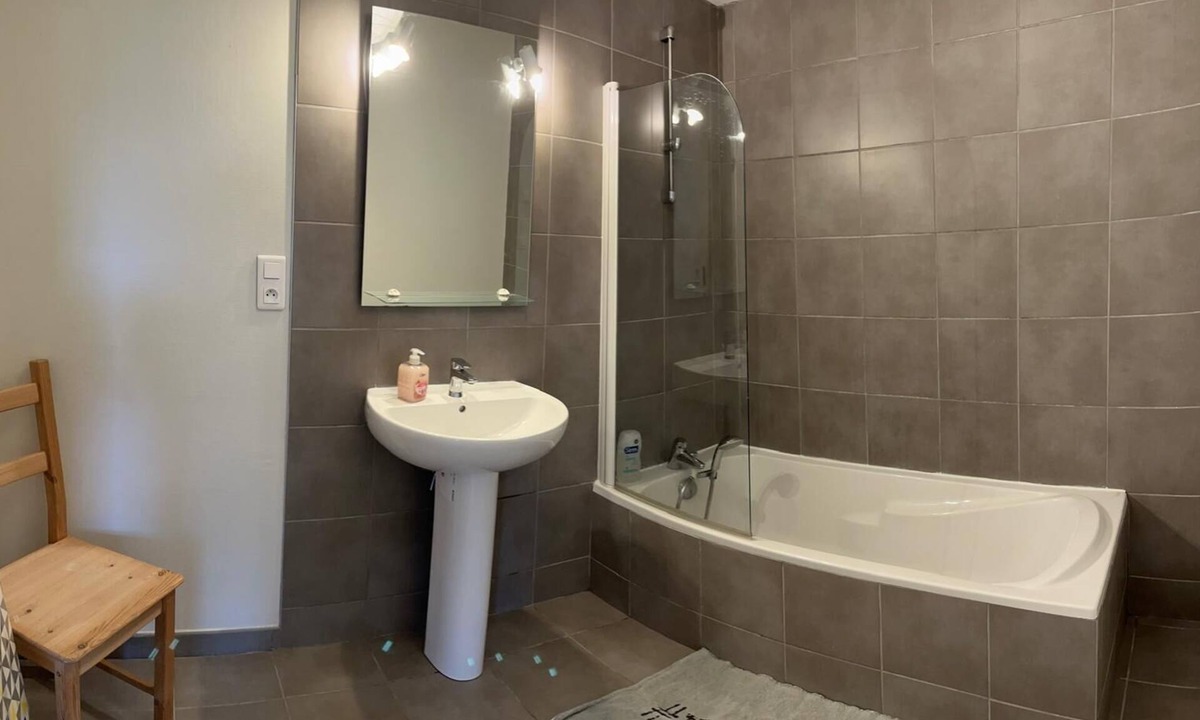 Saint-Francois d'Assise Apartment | CONCORDE MICROPOLIS 500 METRES AWAY, JUST A 5-MINUTE WALK