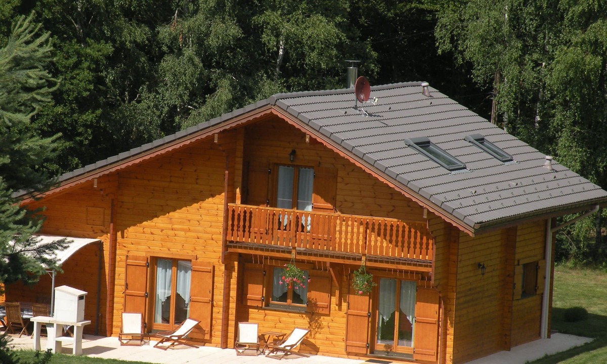 Saint-Nabord Ski Chalet | CONTEMPORARY CHALET WITH FIREPLACE SAUNA BALNEO WIFI