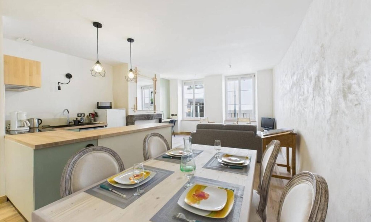 Clermont Ferrand City Centre Apartment | Cosy apartment in the center of town - Philotée 2