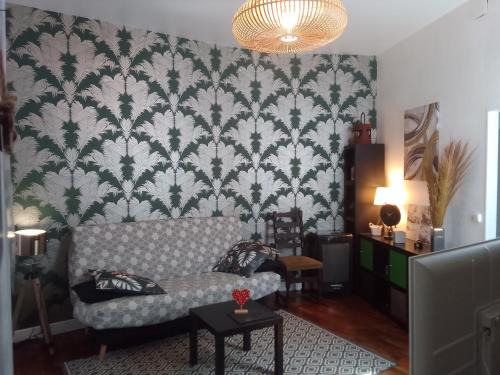 Avallon Apartment | Cosy home centre historique avallon