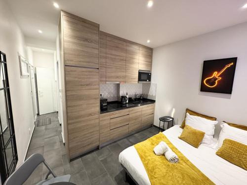 Antony Apartment | Cosy Studio in Antony - Easy Access to Paris