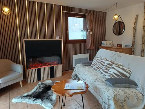 Valette House | Cottage 4 étoiles nature en Auvergne by Cantal Emotions CH