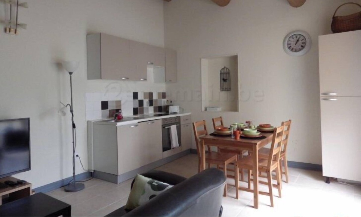 Saint-Pierre-de-Vassols Cottage | Cottage full nature for 3 p. In a hamlet on a hill near Bedoin