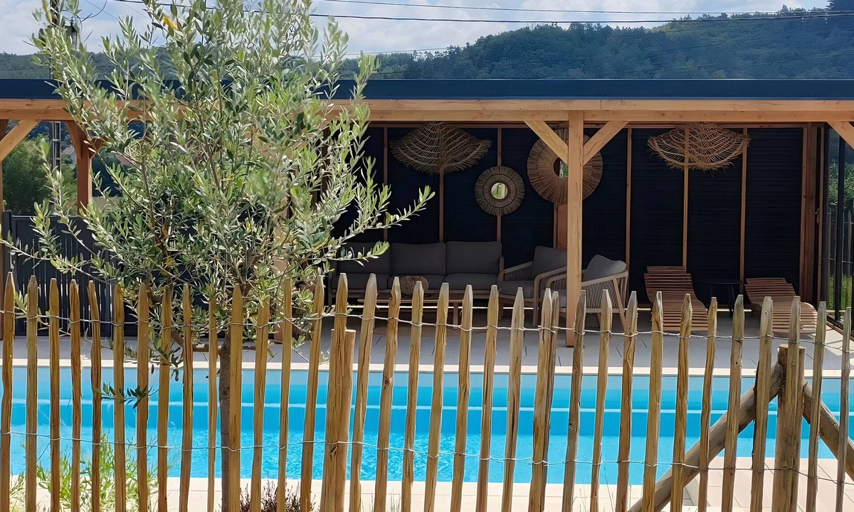 Voudenay Cottage | Cottage 'Gîte, Aux Portes Du Morvan' with Mountain View, Private Pool and Wi-Fi