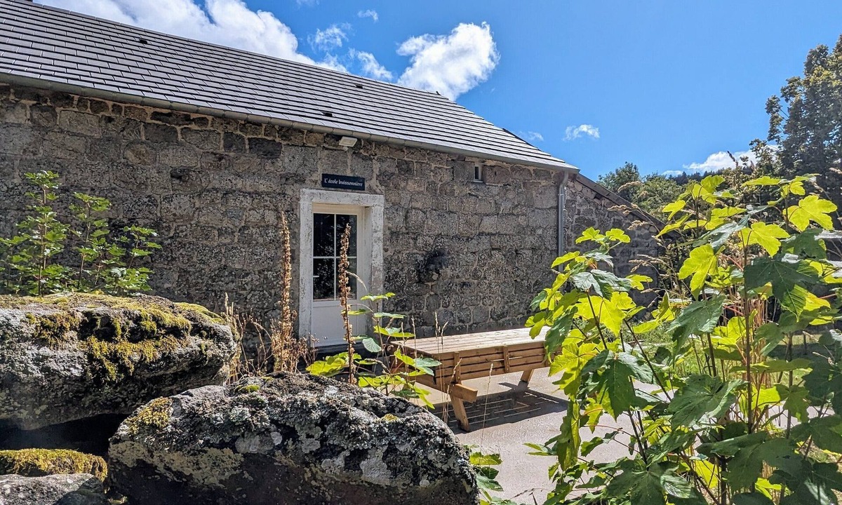 Mazet-Saint-Voy House | Cottage “L'École Buissonnière de Mazalibrand”: Mountain View, Private Terrace & Garden