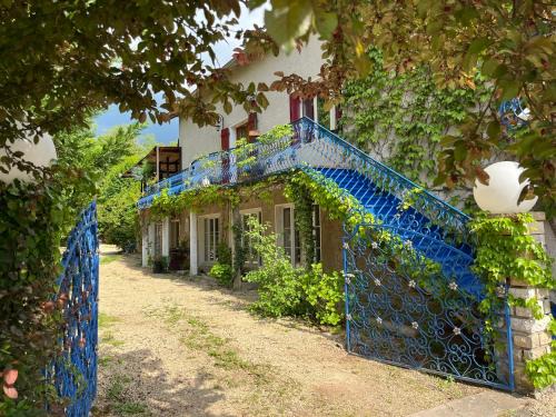 Cormatin Bed & Breakfast | Couleurs de la vie - Chambres d'Hôtes et Gîte