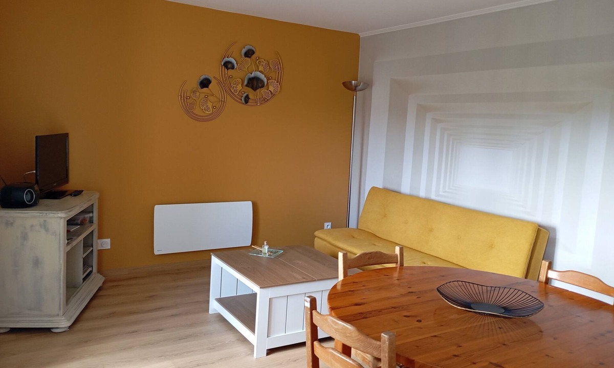 Rochepaule Apartment | Country apartment close to the Dolce Via and hiking trails