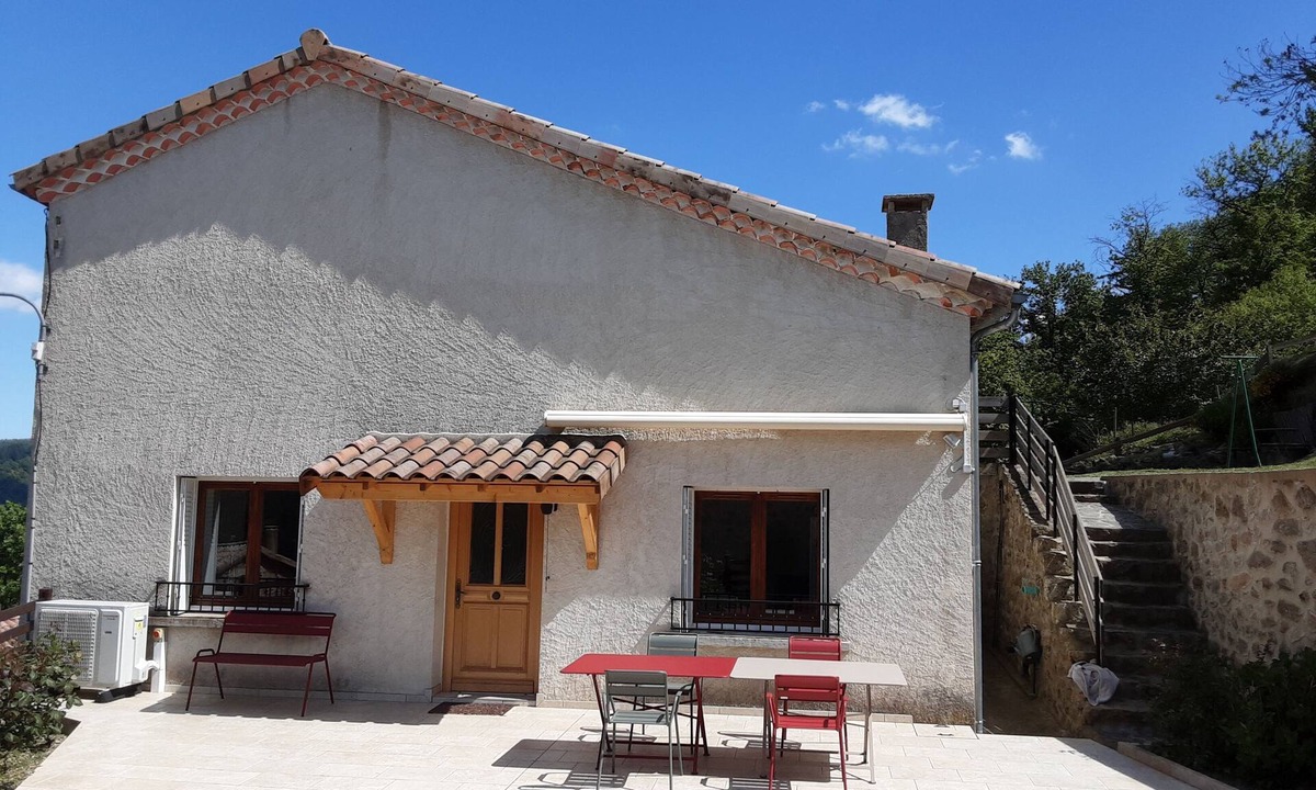 Saint-Julien-du-Gua House | Country house in Monts d'Ardèche Regional Park