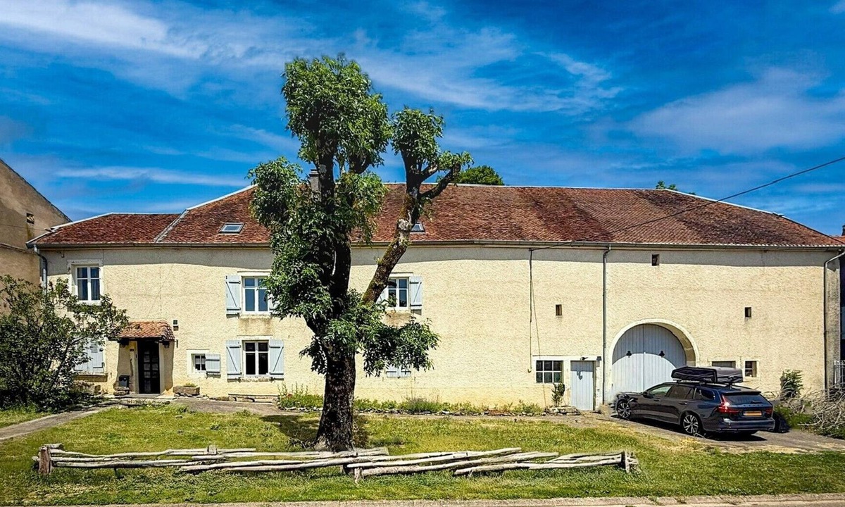 Magny-les-Jussey House | Country House 'Maison Le Bonheur' with Private Pool, Garden, and Wi-Fi