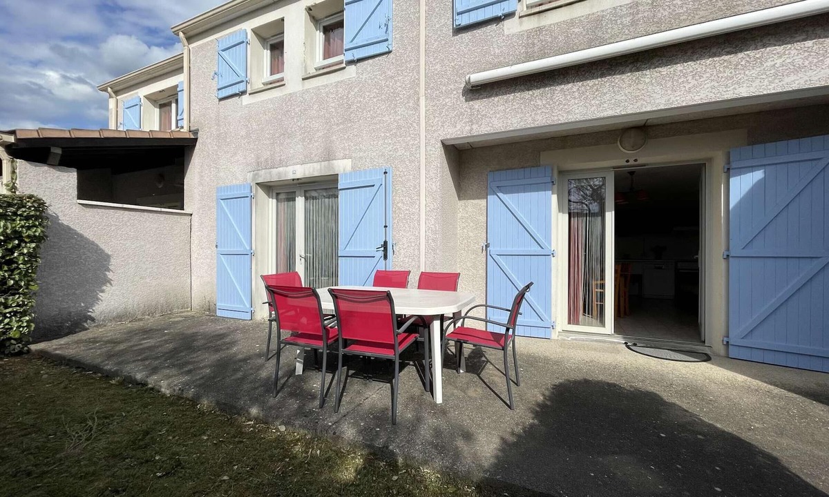 Vallon-Pont-d'Arc Apartment | Cozy 3-Room Apartment, A/C, Pool, Pets Welcome, Free Parking, Near Pont d'Arc