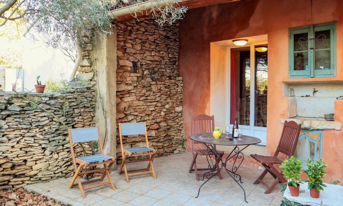 Villes-sur-Auzon Apartment | Cozy apartment in Villes sur Auzon with WiFi