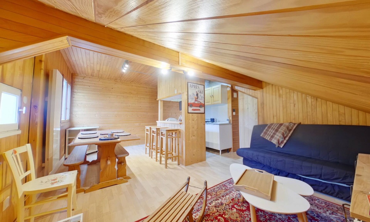 Les Rousses Apartment | Cozy apartment near Switzerland - 4 guests
