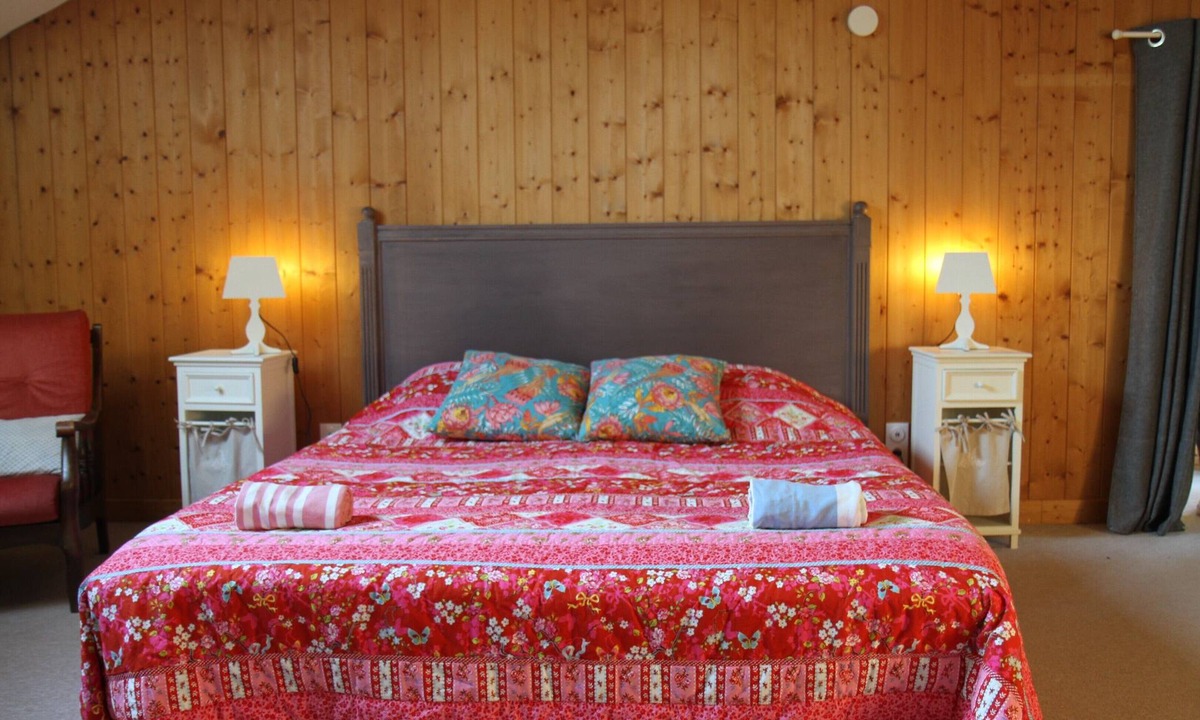 Saint-Leger-les-Paray House | Cozy cottage, swimming pool, tourism and all amenities