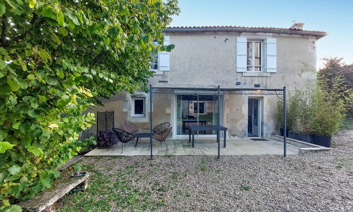 Dompierre-sur-Charente House | Cozy home in Dompierre-Sur-Charente