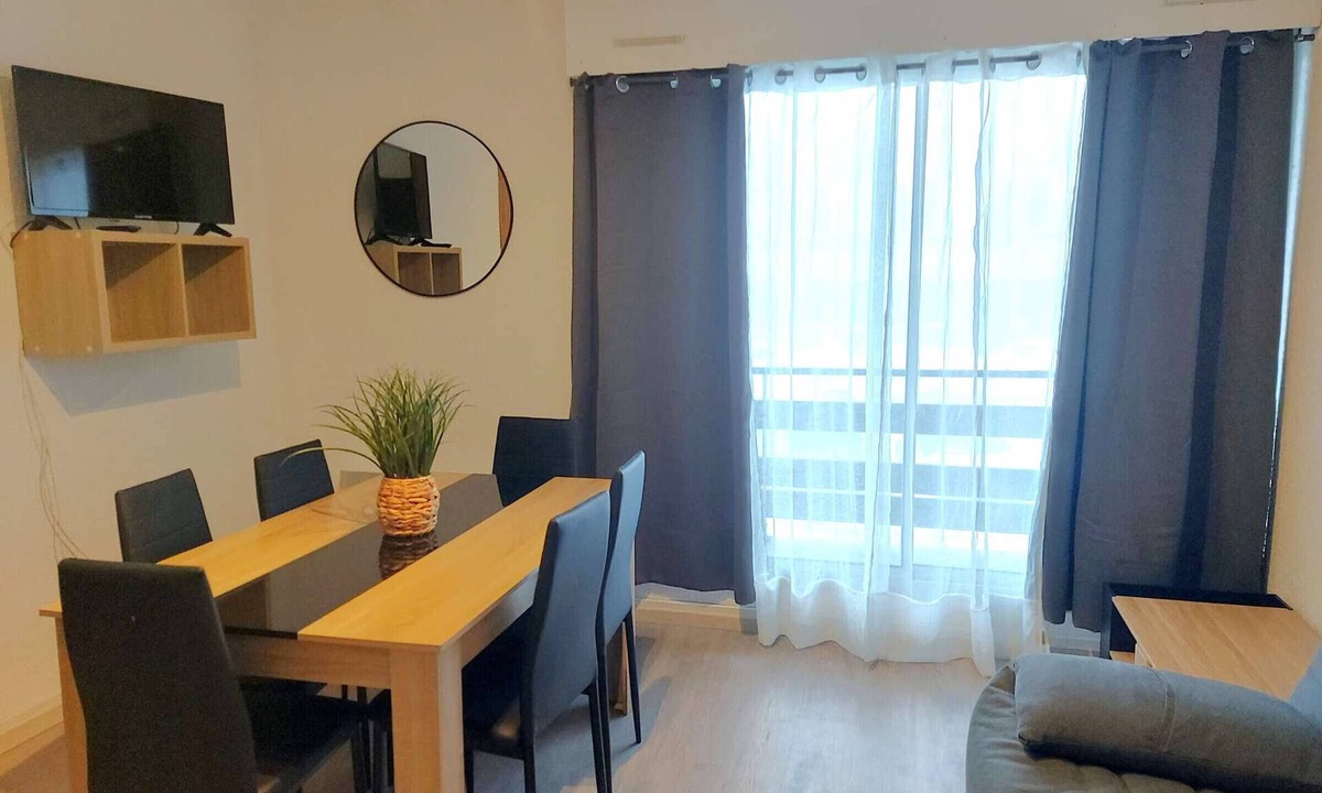 Pla d'Adet Apartment | Cozy Studio Cabine for 6 - Ski-In/Ski-Out, Balcony, Parking, WiFi - Saint-Lary-Soulan