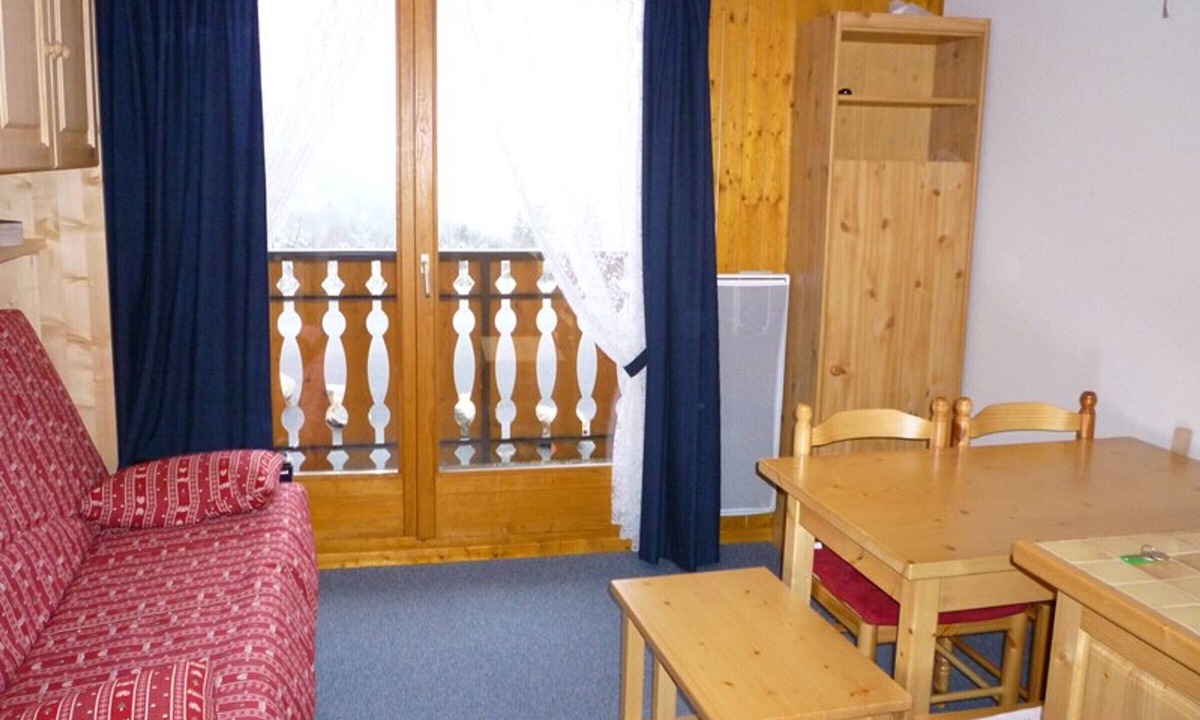 Saint-Jean-dʼAulps Apartment | Cozy studio at the foot of the cable car