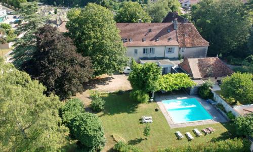 Poligny Bed & Breakfast | De passage chez Lili