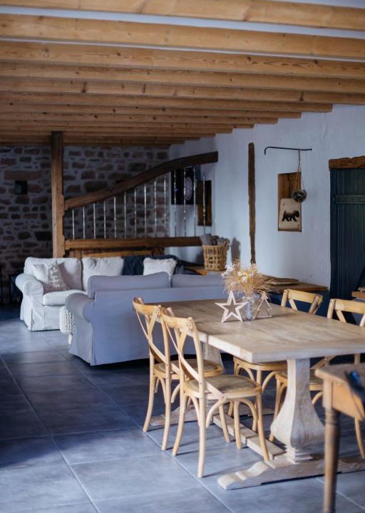 Pierre-Percee Bed & Breakfast | Des sapins aux étoiles